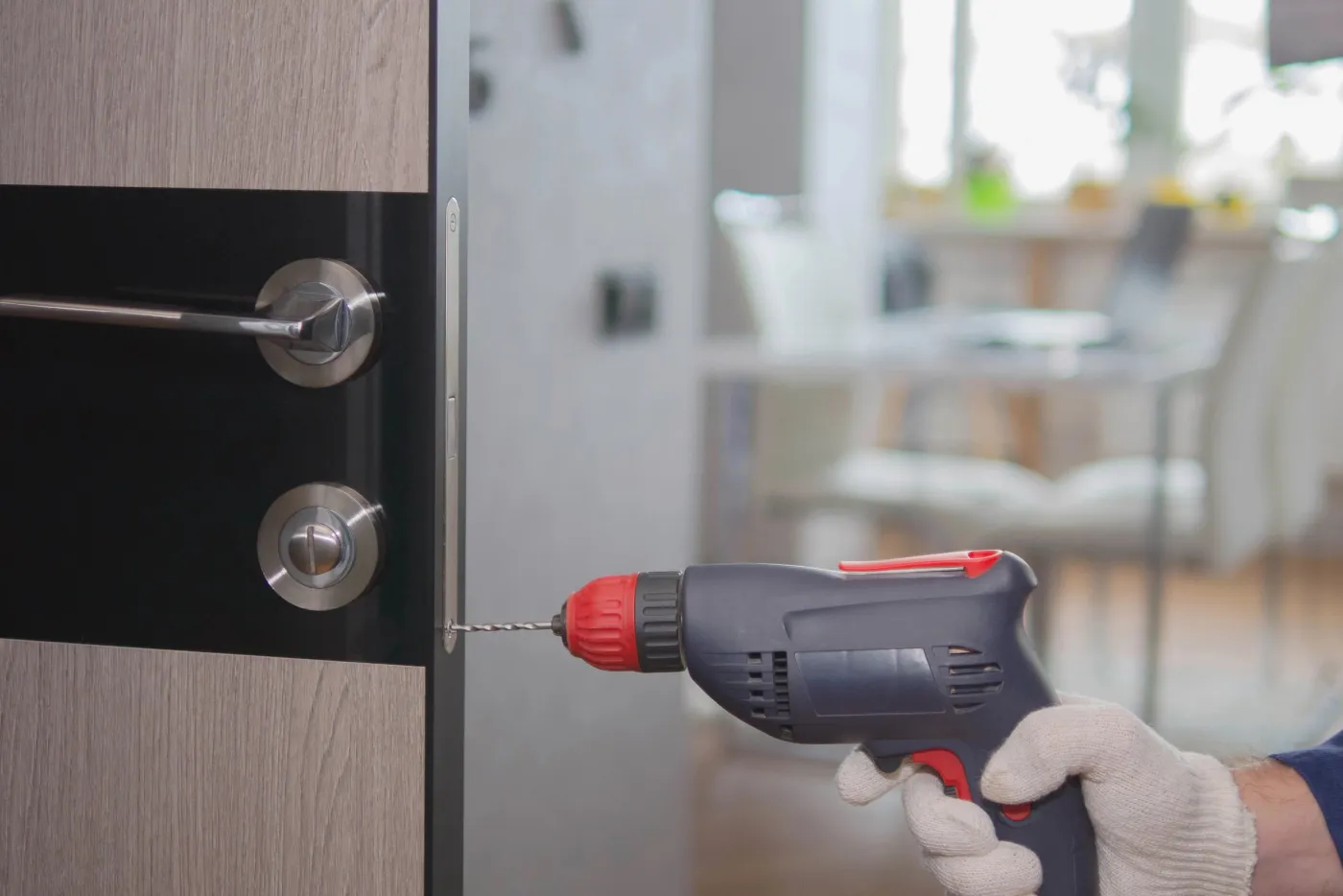 Perçage et pose d'un cylindre haute sûreté sur une porte au Vésinet (78110)